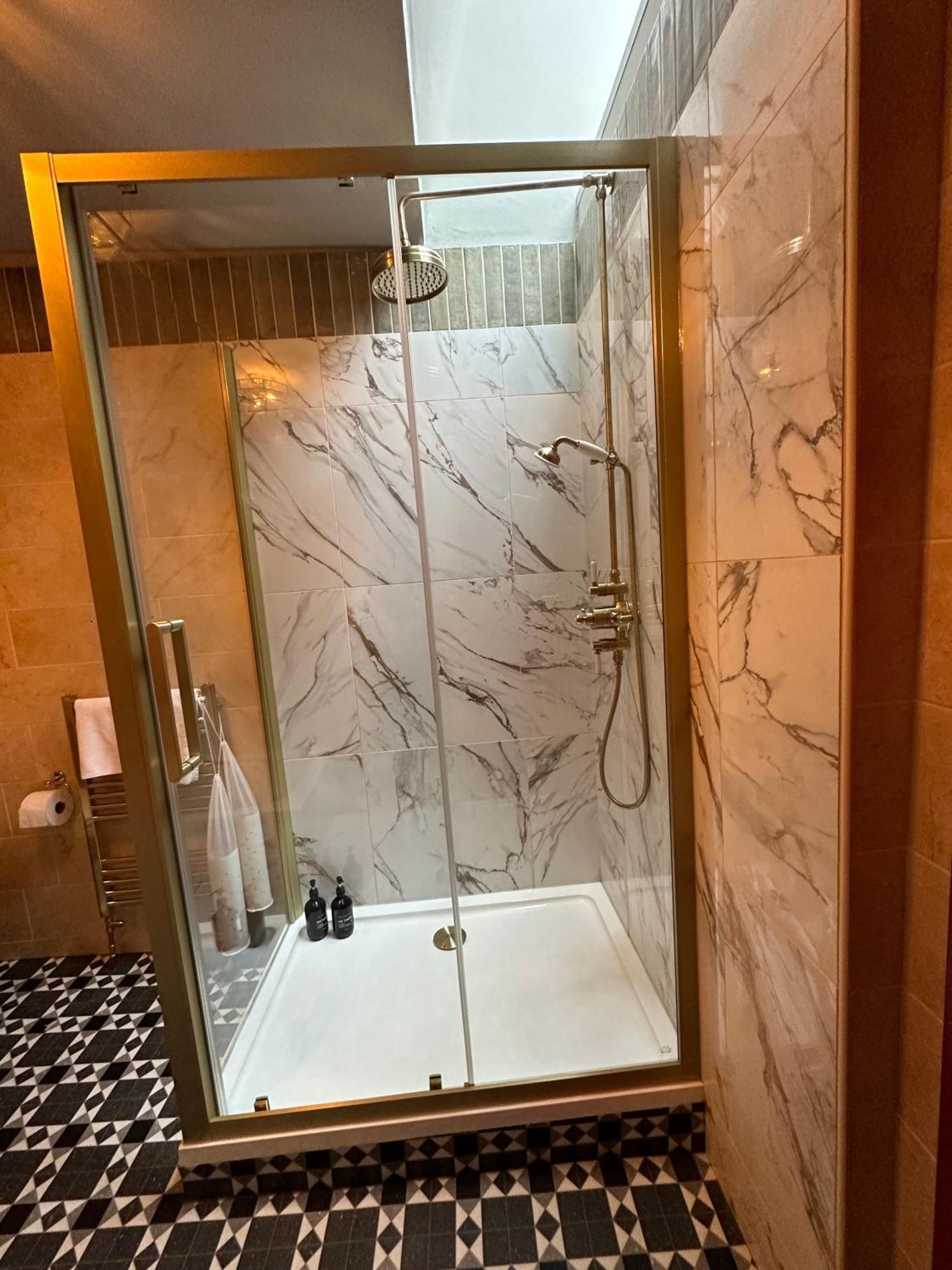 Hotel Golden Fleece York Esterno foto